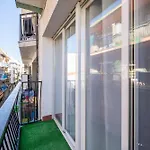 Center Apartment *